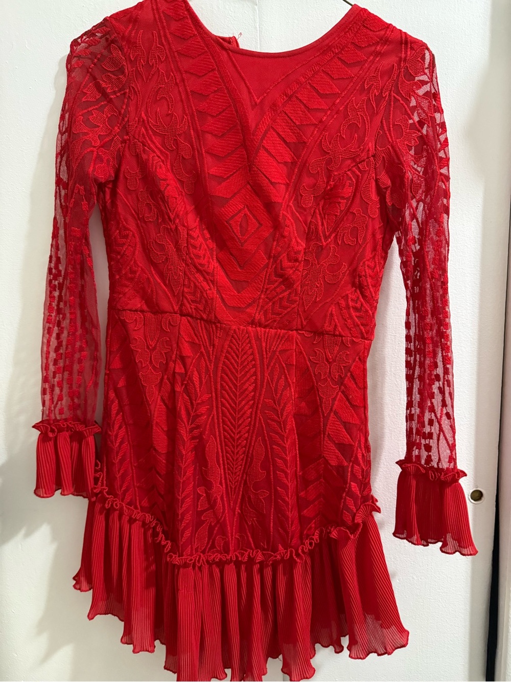 Selfie Leslie Red Lace Long-Sleeve Pleated Hem Mini Dress